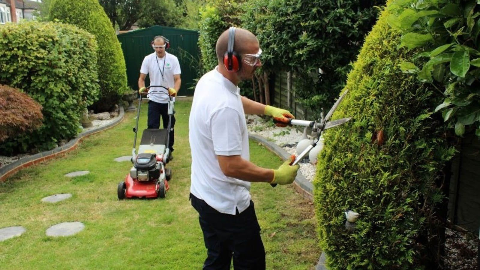 What Is a Landscaper